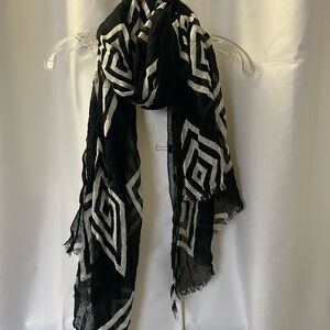 Black and White geo print scarf